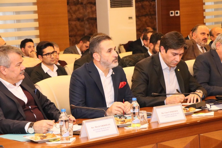 Ulaştırma Memur-Sen Taleplerini KPDK Toplantısında Bakan Zehra Zümrüt Selçuka İletti.