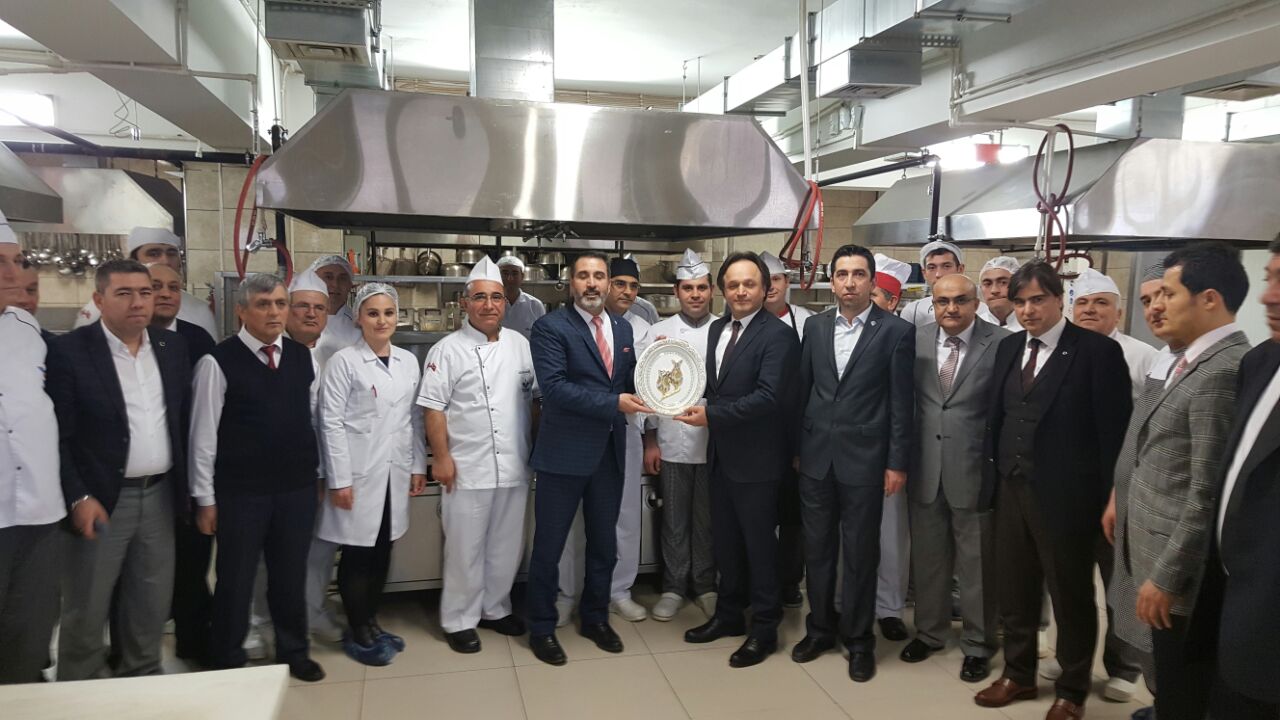 CANKESEN TCDD GENEL MÜDÜRLÜĞÜNÜN YENİLENEN YEMEKHANESİNİ ZİYARET ETTİ