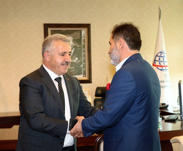 CANKESEN, ULAŞTIRMA, DENİZCİLİK VE HABERLEŞME BAKANI AHMET ARSLAN’A TAZİYE ZİYARETİDE BULUNDU