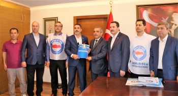 Toplu sözleşme Taleplerimizi Devlet Personel Başkanlığı'na İlettik.