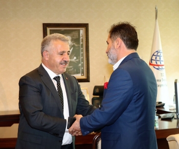 CANKESEN, ULAŞTIRMA, DENİZCİLİK VE HABERLEŞME BAKANI AHMET ARSLAN’A TAZİYE ZİYARETİDE BULUNDU