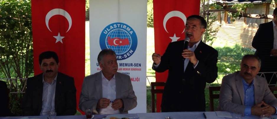 Milli Savunma Bakanı İsmet Yılmaz Sivas Şubenin Düzenlediği Programa Katılım Sağladı.