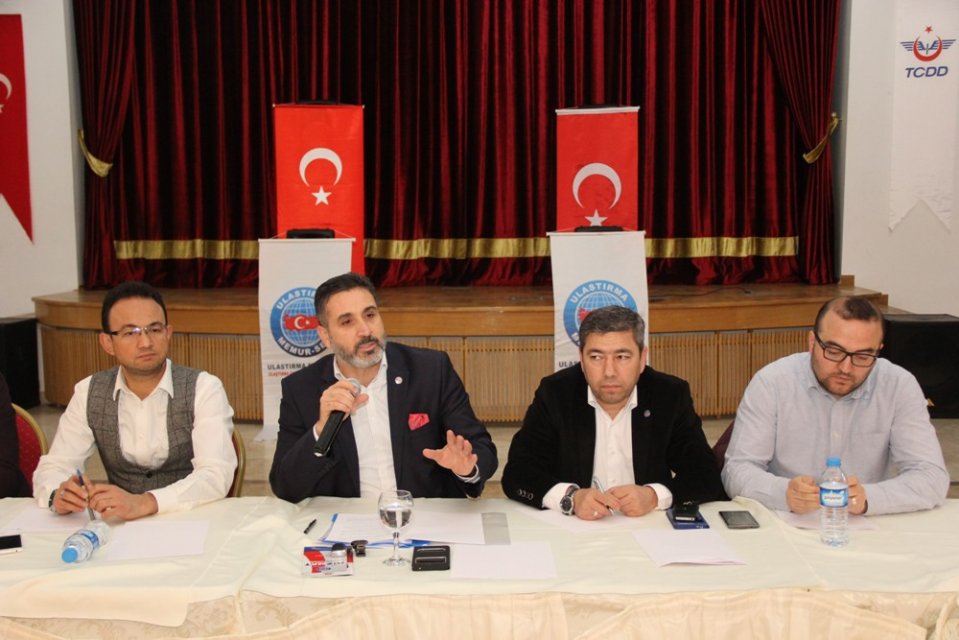 GENEL MERKEZ YÖNETİMİ DHMİ GENEL MÜDÜRLÜĞÜNDE ÖRGÜTLÜ DERNEK BAŞKANLARI İLE İSTİŞARE TOPLANTISI DÜZENLEDİ