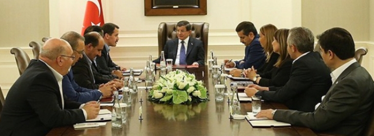 Memur-Sen Yönetimi Başbakan Davutoğlu ile Görüştü
