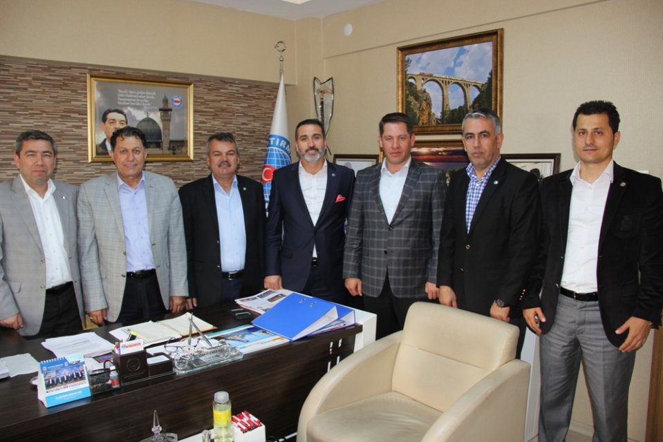 GENEL BAŞKAN CANKESEN UMRE DÖNÜŞÜ ZİYARETÇİLERİNİ AĞIRLADI