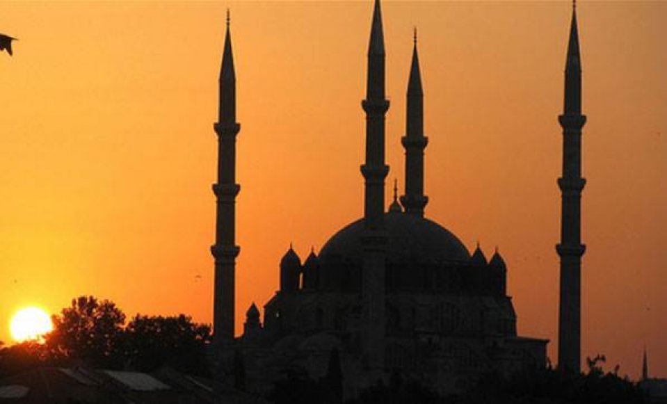 Kadir Geceniz ve Ramazan Bayramınız Kutlu Olsun