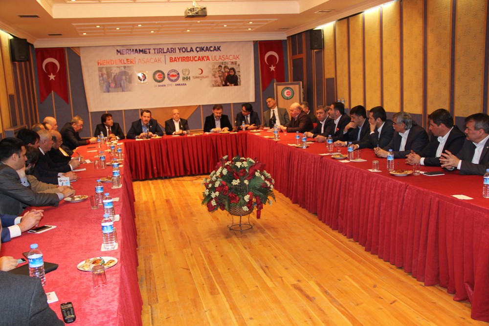 Merhamet TIR'ları Yola Çıkıyor