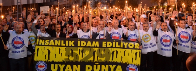 Memur-Sen, Özgürlük Ateşiyle BM Önünde Darağacını Yaktı